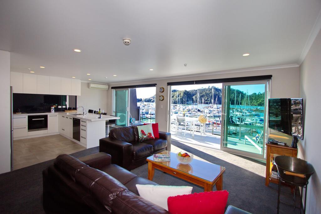 Marina Park Apartments 휘티앙가 외부 사진